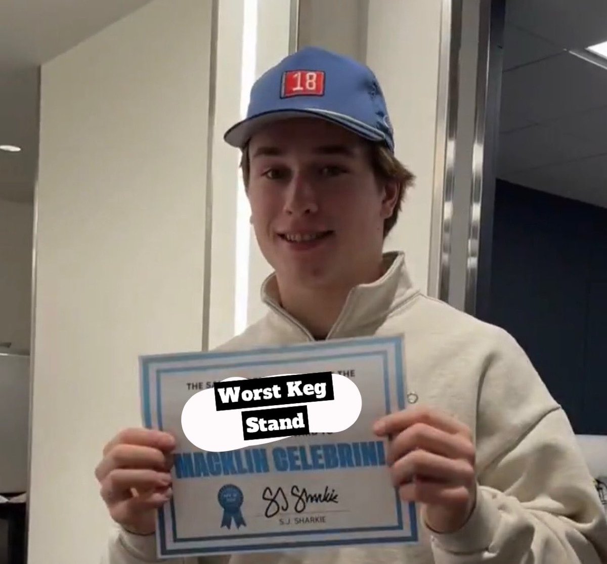 mackcelebrinis's tweet photo. i fixed macks award, hes so proud ❤️ https://t.co/g3kFRjb0Kf