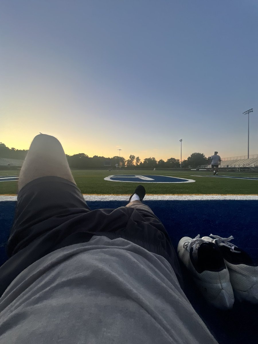 67ovrbrownshirt's tweet image. #tired