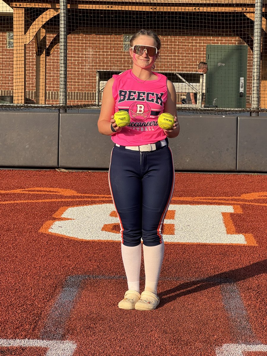 brianna_b77's tweet photo. Third Homerun for the season &amp; a No Hitter what a day!! - PINK OUT/BREAST CANCER AWARENESS🩷🎗️ https://t.co/IHdYwYafPu