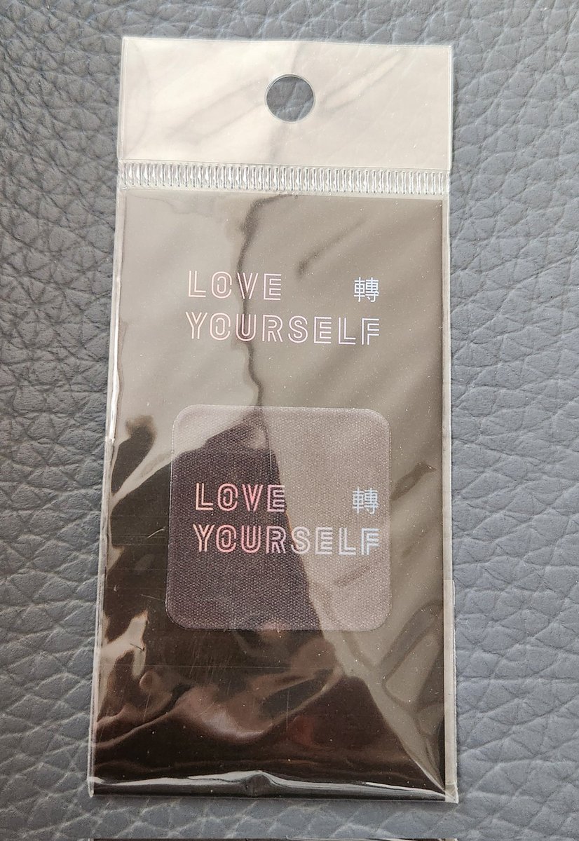 tDs401's tweet photo. 방탄소년단 LOVE YOURSELF 轉 'Tear'
특전 액정클리너

운미포 0.1 양도

ㅅㅊㅇ 방탄 bts 남준 석진 윤기 호석 지민 태형 정국 rm jin suga jhope jimin v jungkook DVD 포카 럭드 미공포 위버스 포카 빅히트 https://t.co/ihVfssrc5M