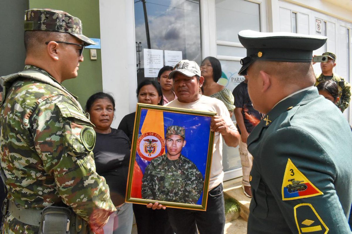 Cuarta División del Ejército Nacional tweet media