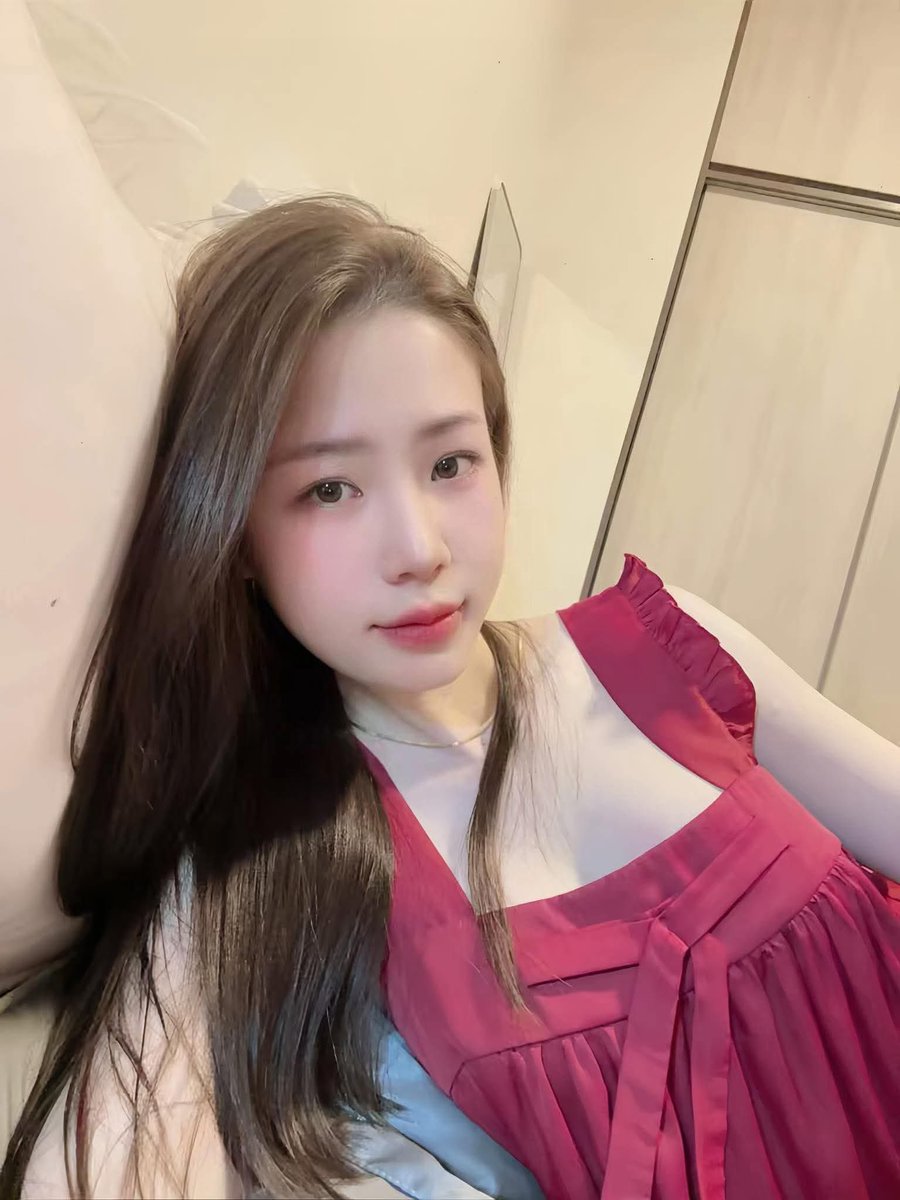 Ngọc Bích tweet media