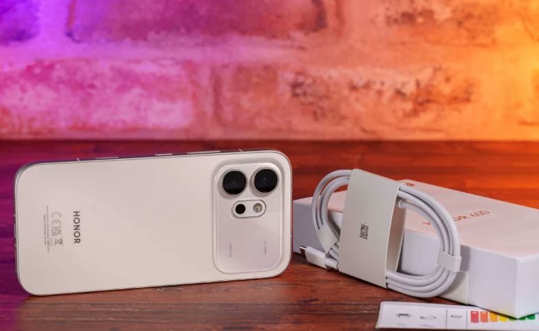 hi_tech's tweet photo. Honor 600: огляд смартфона з екраном 8000 ніт та автономністю 6400 мАг https://t.co/IPujzuFcVs https://t.co/DGjnDshaJE