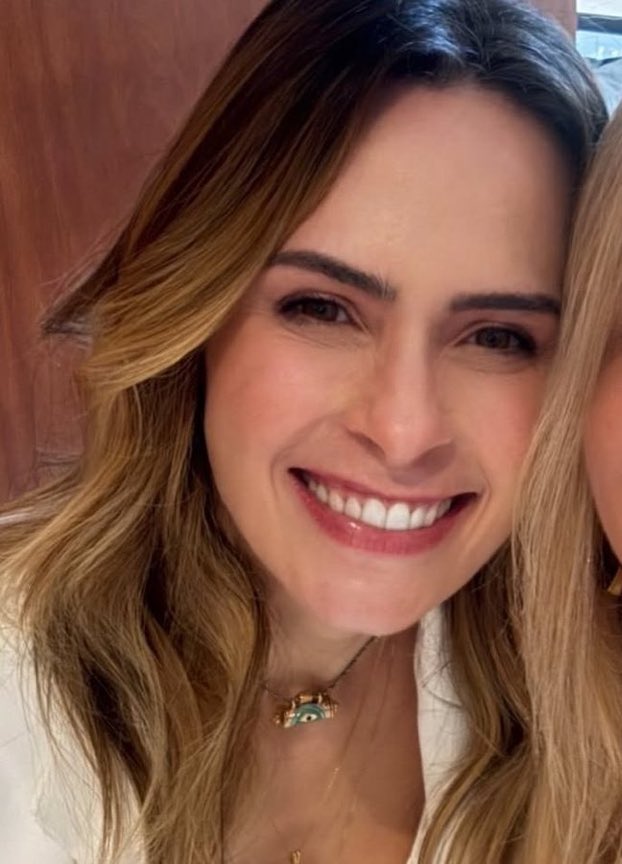 ela tá tão perfeita