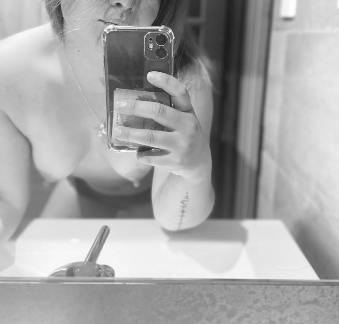 Milf Expirience - Andrea tweet media