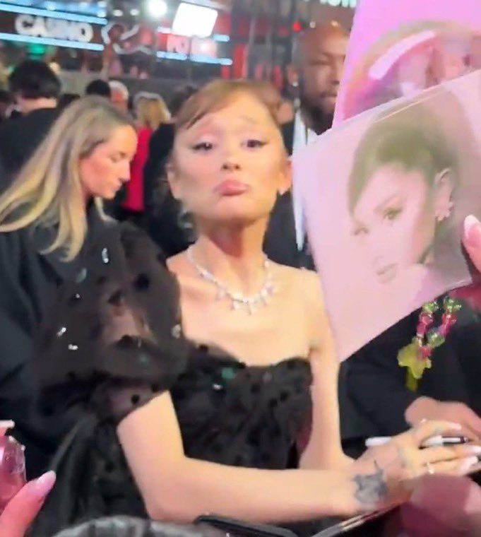 sammy is seeing ariana ꕤ tweet media