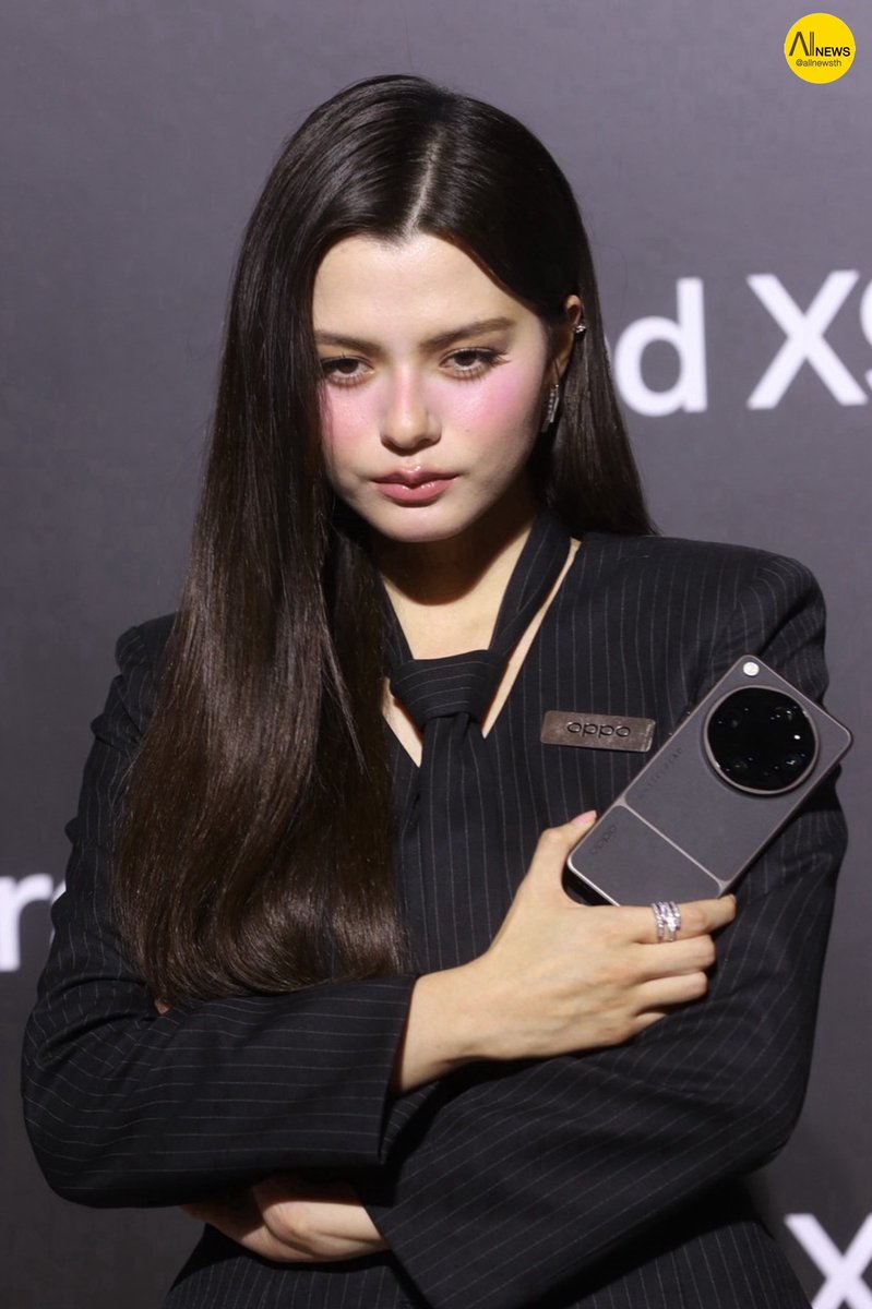 BECKY OFFICIAL tweet media