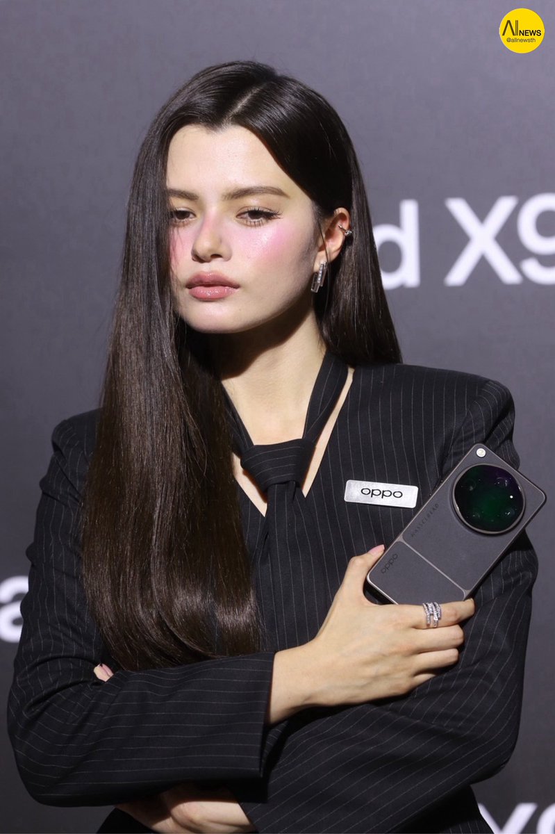 BECKY OFFICIAL tweet media