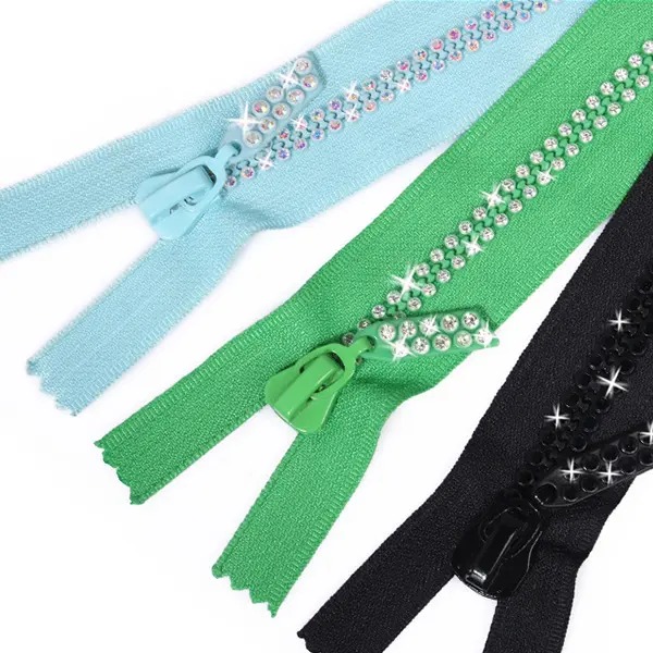 IndustrySw94466's tweet image. Durable resin zippers with drill teeth – open end, 15-100cm, lightweight &amp;amp; rust-free. Ideal for tents, jackets &amp;amp; bags. Custom colors available. DM for samples 📩 or visit swell-industry.com. #resinzipper #b2b #garmentindustry