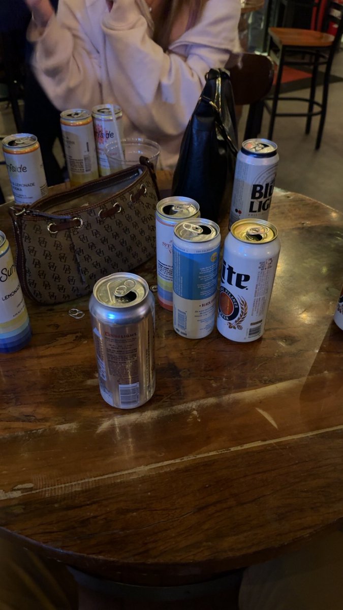 TheRealRingle's tweet photo. Ladies and gentlemen, the weekend https://t.co/MQR2p9OyBG