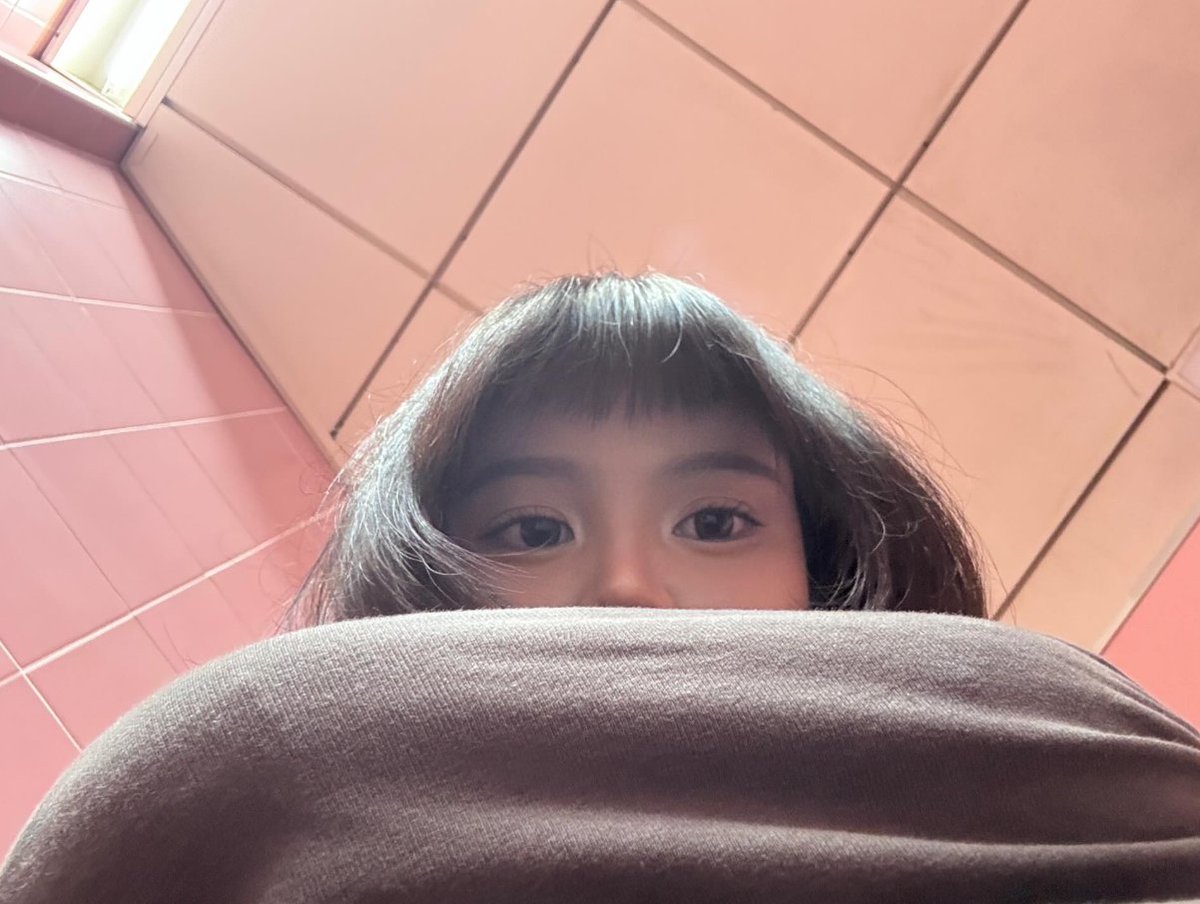 suk_s9's tweet photo. 覗いてみたｗｗ https://t.co/V8qmrPK37V