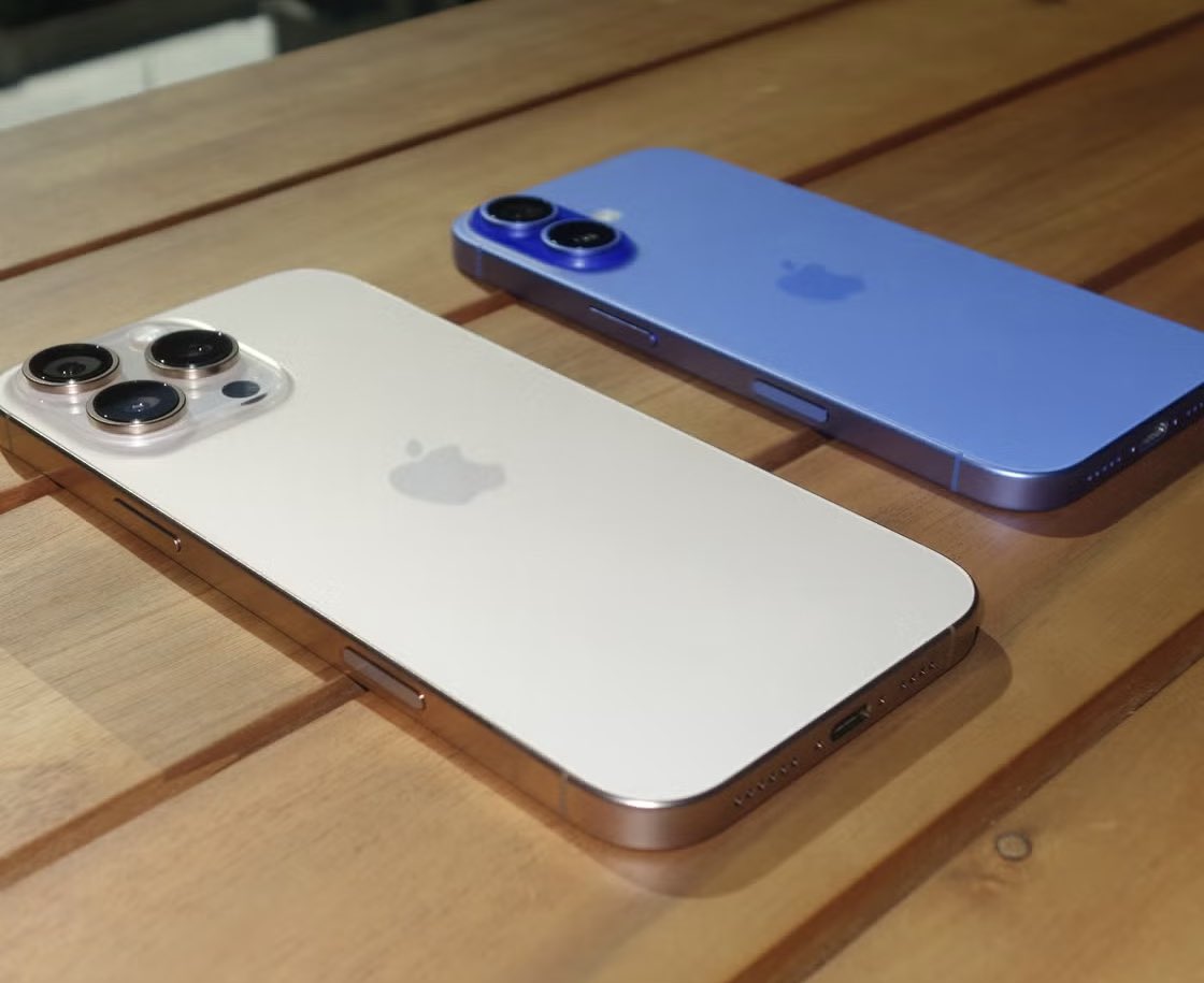 SAY CHEESE! 👄🧀 tweet media