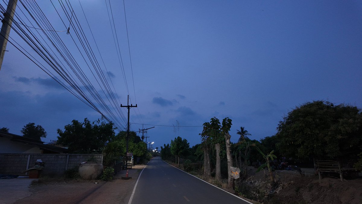 BNgamsopha's tweet image. ピチットの田舎の朝
#イマソラ #OsmoPocket3