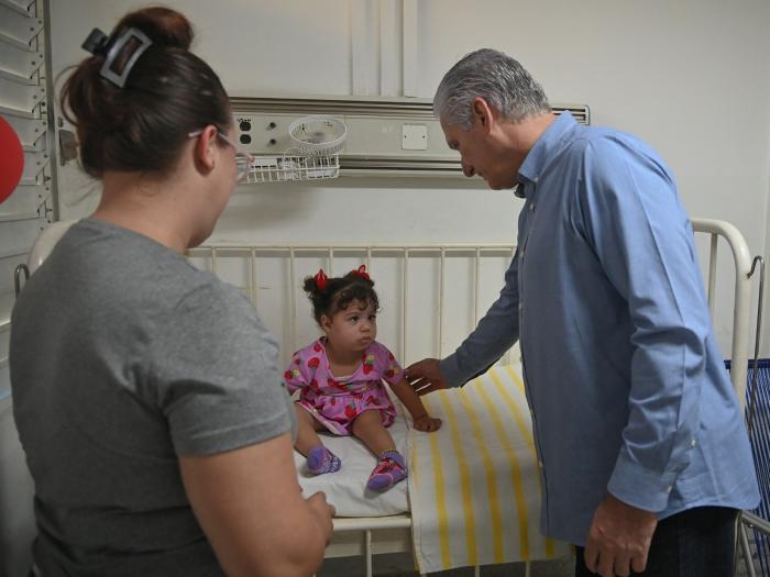 🧠⚕️🇨🇺ǀ El Presidente cubano felicitó al colectivo científico del Instituto de Neurología y Neurocirugía por «la voluntad, la profesionalidad, el tesón y el afán de superación», en la vanguardia de la transformación digital en el sector de la Salud.
🔗acortar.link/z5rKuU