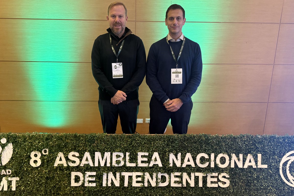aJulianAlvarez's tweet photo. Participamos de la primera jornada de la 8va Asamblea Nacional de Intendentes de la @RAMCC_ar en San Miguel de Tucumán; un espacio estratégico de encuentro y articulación entre gobiernos locales comprometidos con la acción climática. 

En ese marco, firmamos junto al presidente de la RAMCC, @ricardo_bertolino y el intendente de Ezeiza, @granadosgaston, el convenio de adhesión a la Red Argentina de Municipios frente al Cambio Climático.