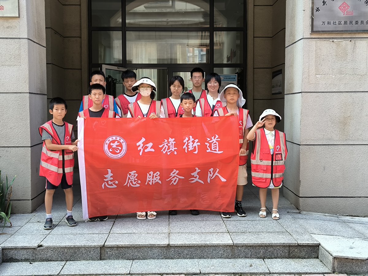 dexter9312's tweet image. Spent the weekend packing meals for 200+ food-insecure neighbors with @LocalFoodDrive! Grateful to turn care into action—every box = a warm meal for someone in need. #VolunteerLove #CommunityMatters