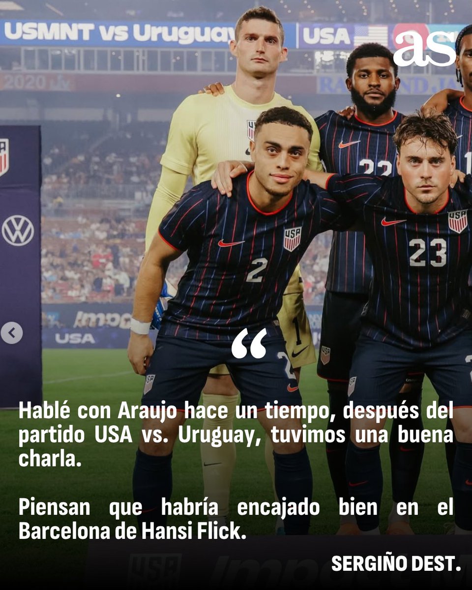 US_diarioas's tweet image. ¿Flick, eres tú? 👁️

Por lo que pudo saber Dest, en el Barça lo echan de menos🫣

Confesó que al interior del amistoso de noviembre ante Uruguay, abordó un tópico inesperado, relacionado a su pasado como culé.

#FCBarcelona