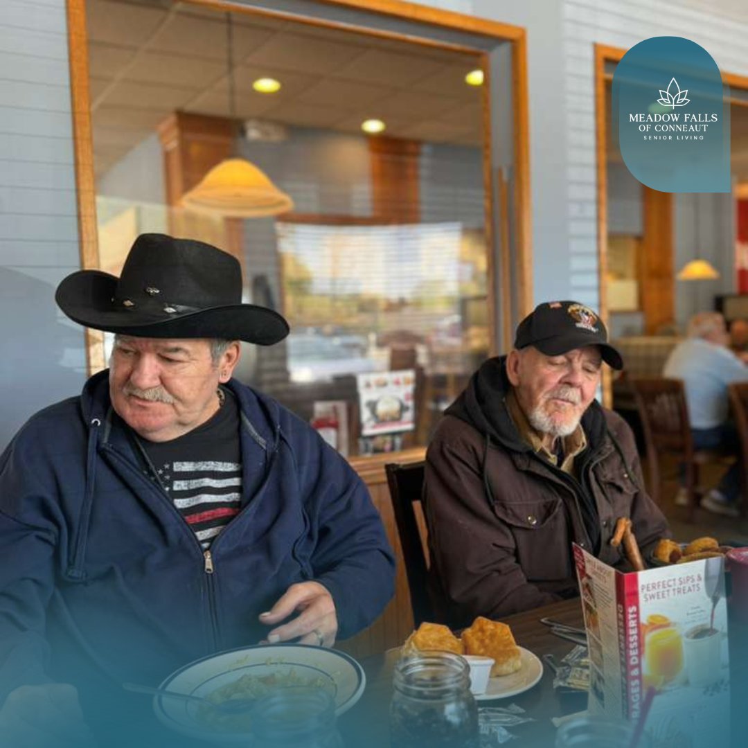 MeadowConneaut's tweet image. Lunch outing at Bob Evans! 🍽️💛 Good food and great company. 😊

#SeniorLiving #CommunityOuting #LunchTime