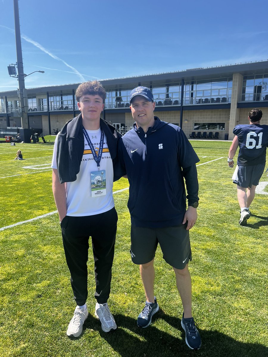 jackdrakeleyqb's tweet photo. I had a great day today at Penn State!! The hospitality was amazing and I really appreciate the time the coaches spent with me. Pumped up to throw for PSU in May! @CoachJWaters @CoachRyanGent @CoachXQuig @CoachTerryPSU @CoachMC_PSU 

@CoachGoettner @bhaire13 @AW_VikingsFB @TorreySmithWR @Tonyrazz03 @coach_hadac @5StarFBRecruits