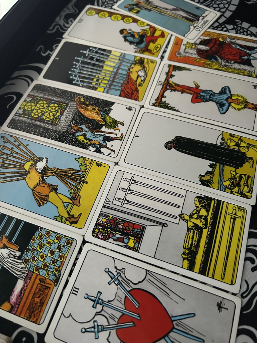 Beli ⟡ Tarot no fixado tweet media