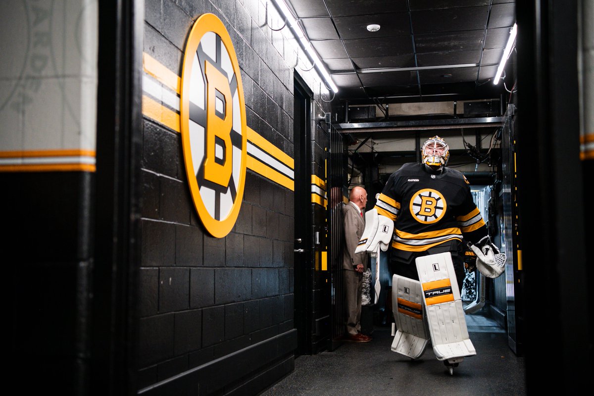 NHLBruins's tweet photo. For the B. https://t.co/ELM9adTo6U