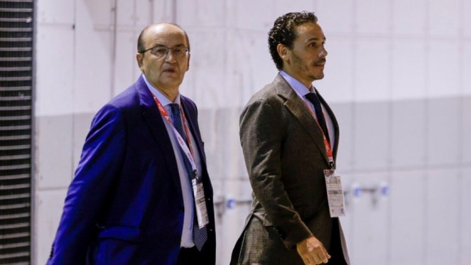 jgonzalezsvq's tweet photo. No tienen vergüenza, son unos hijos de puta y se han propuesto hundir al Sevilla FC. https://t.co/F3OfDcTuLj