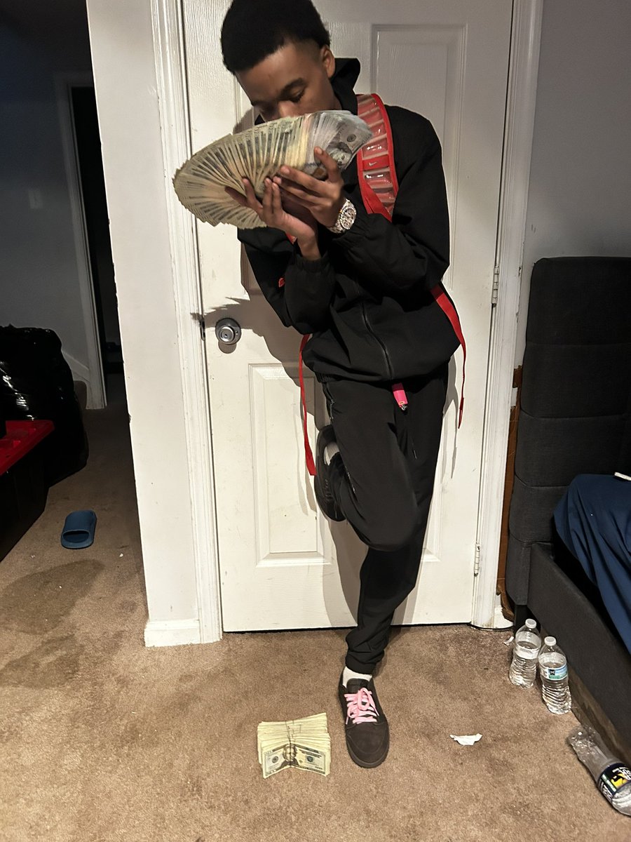 Jizzle🐰 tweet media