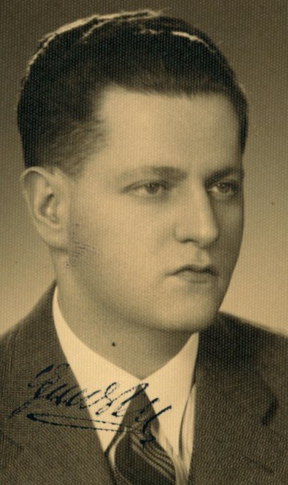 AuschwitzMuseum's tweet image. 24 April 1937 | A Czech Jewish girl, Eva Neuová, was born in Prague.

In #Theresienstadt Ghetto from 17 December 1941.
On 18 December 1943 she was deported to #Auschwitz with her parents: Emil and Markéta. None of them survived.