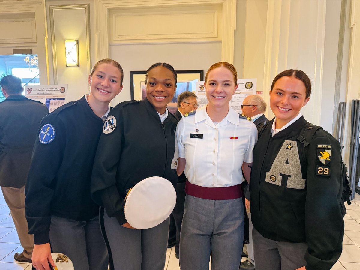 ArmyWP_VB's tweet photo. 𝐏𝐫𝐨𝐣𝐞𝐜𝐭𝐬 𝐃𝐚𝐲 2️⃣0️⃣2️⃣6️⃣

Congrats to our cadet athletes, managers and interns on a successful day on presenting their research for this year’s Projects Day‼️

#GoArmy https://t.co/ATMiHcTh4l