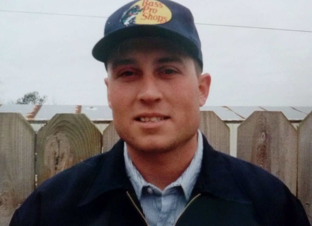 NHTCoop's tweet photo. ๐ฐ๏ธ Throwback Thursday: Guess Who?! ๐
We went back in the archives for this week's throwback... ๐ธ
This familiar face is still part of our team today.
Can you guess who it is?
๐๐ป Drop your guesses in the comments.
#NHTCFiber #FasterFartherBetter #Local #MultiGig #FiberFast https://t.co/3aOOhr2sHh