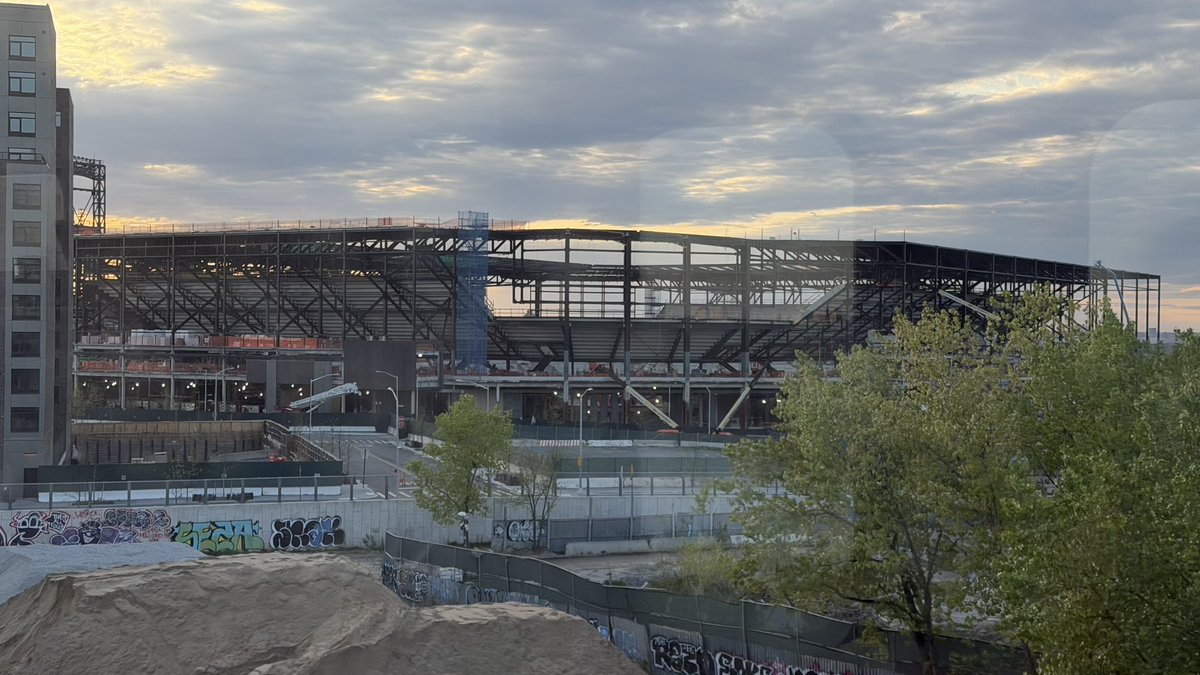 willetspointdev's tweet photo. 4/23/2026 - #nycfc #mets #lgm #willetspoint #flushing #Construction #queens #etihadpark #citifield #metropolitanpark https://t.co/KoV7TugROZ