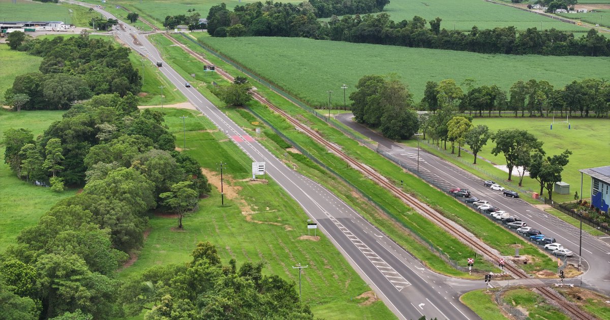TMRQld's tweet photo. Bruce Highway safety works underway in Tully! 📢

Main construction is now underway on the Bruce Highway in Tully between Dean Road and Tully High School, delivering important safety upgrades as part of the Bruce Highway Targeted Safety Program. https://t.co/BHf3RDbOlp