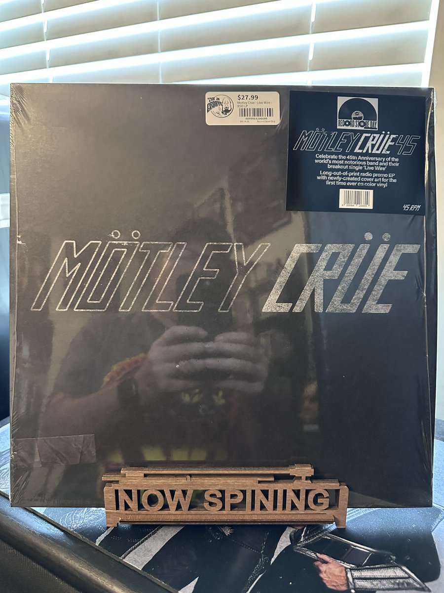 DennisWoods's tweet image. Mötley Crüe ~ Live Wire (2026)
🔥🤘🔥🤘🔥 @MotleyCrue #nowplaying #rsd2026 #vinyl