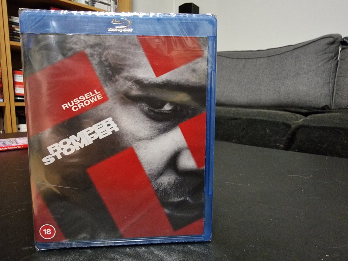 UselessBeyond's tweet image. Tonights movie was Romper Stomper from 1992 starring Russell Crowe, Daniel Pollock and Jacqueline McKenzie.

Very bleak, raw and brutal depiction of gang of skinheads in Australia. Not an easy watch but still a great movie.

#romperstomper
#russellcrowe
#drama