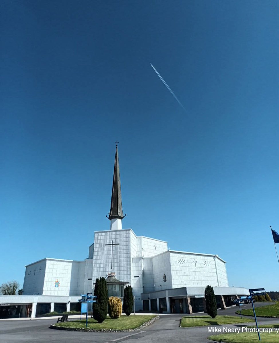 ThisIsIreland3's tweet image. The extremely photogenic, Knock Shrine ⛪💚

📍 County Mayo - Ireland  💚❤️ 

📸 Mike Neary Photography

#Mayo #Knockshrine #Chruch #Ireland