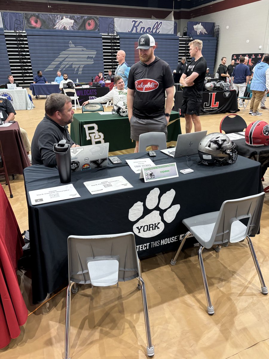 YorkRecruits's tweet photo. Had a great day promoting our #YorkBoys at the @SCFCA1 recruiting fair at White Knoll High School.  @NealSmith10 did an outstanding job getting all the coaches together to promote our talented young football players in this state. Thanks to all involved @KnollFootball https://t.co/HYfz96pv7m