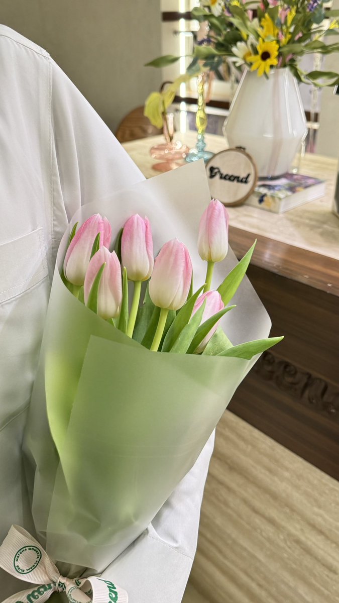 laa8_x's tweet photo. ☀️🍵🌷💗 https://t.co/uqwdo5p5Dr
