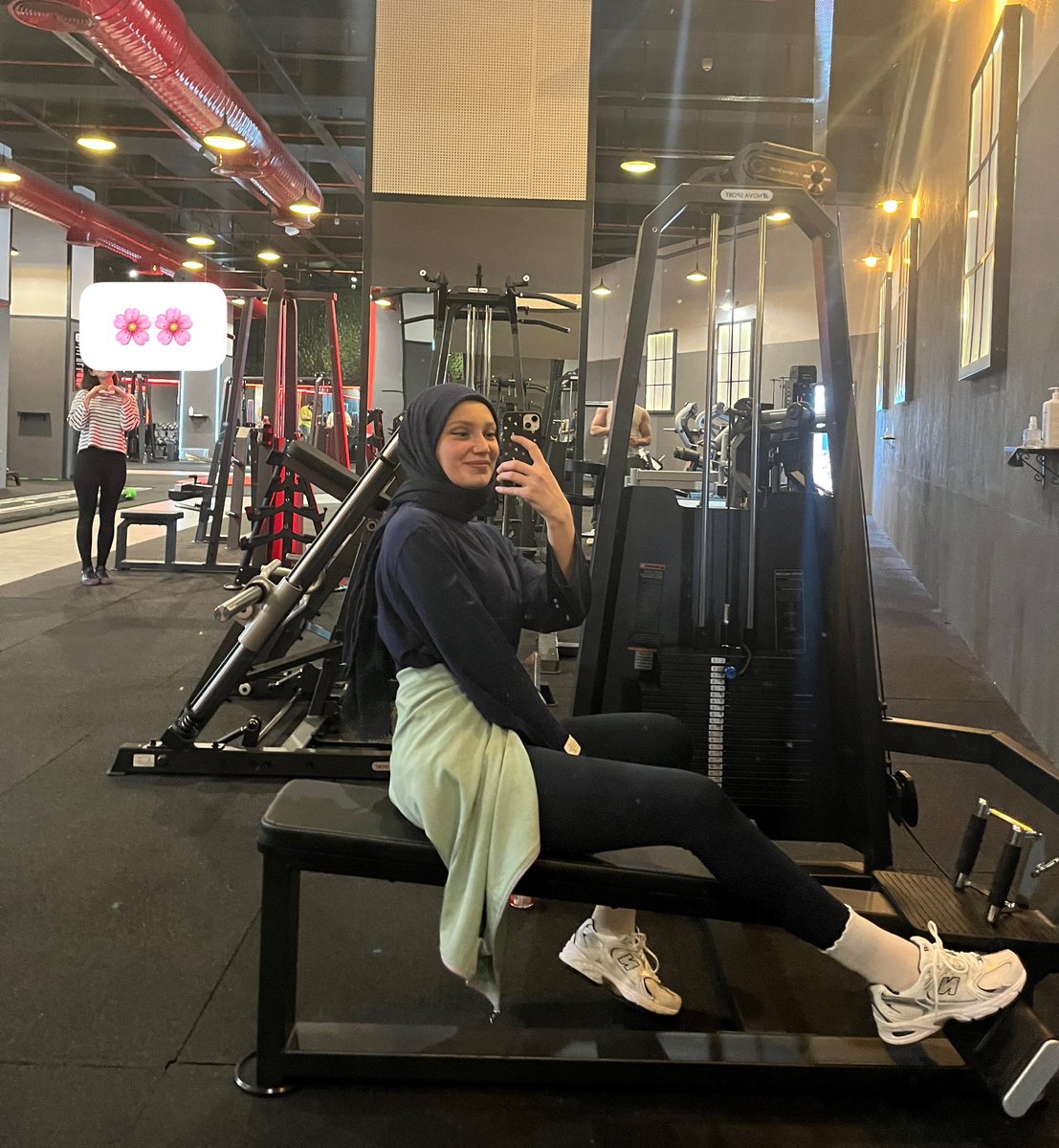 ipekcim bu ne ruh hali 🐘🍒 tweet media