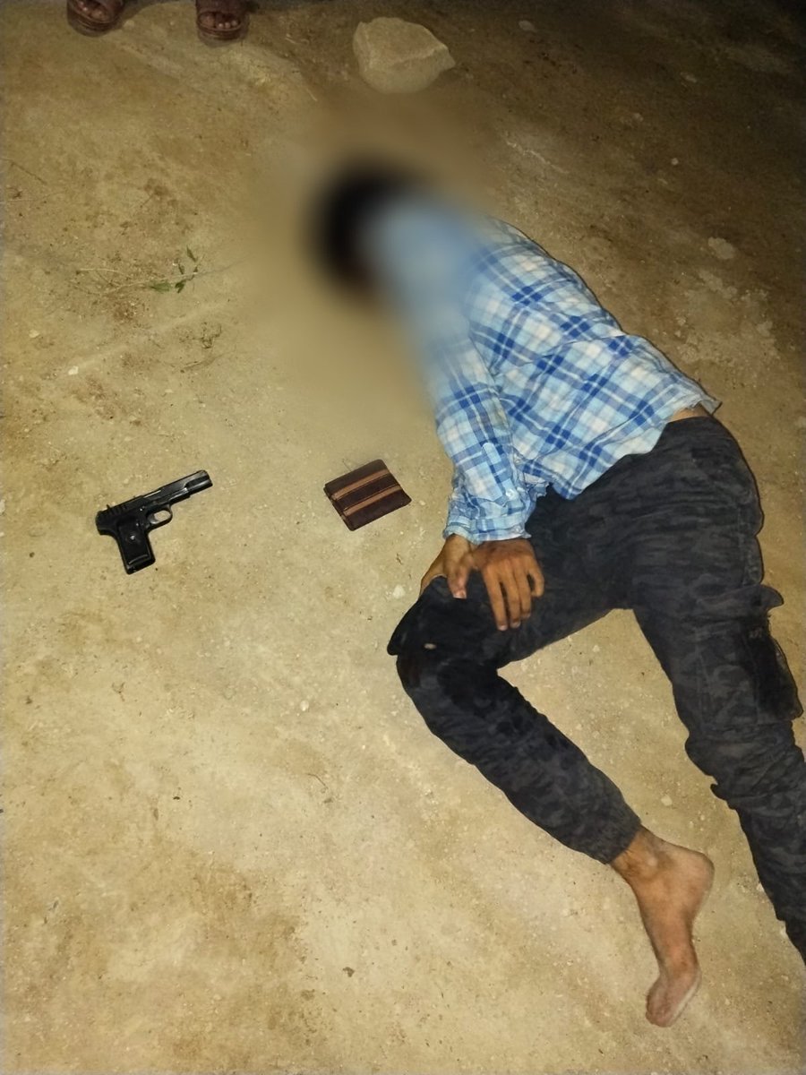 KarachiPolice_'s tweet image. ملیر سٹی میں پولیس مقابلہ، ایک زخمی ملزم گرفتار، ساتھی فرار۔ اسلحہ و موٹرسائیکل برآمد، تفتیش جاری۔
#Karachi #PoliceEncounter #CrimeNews