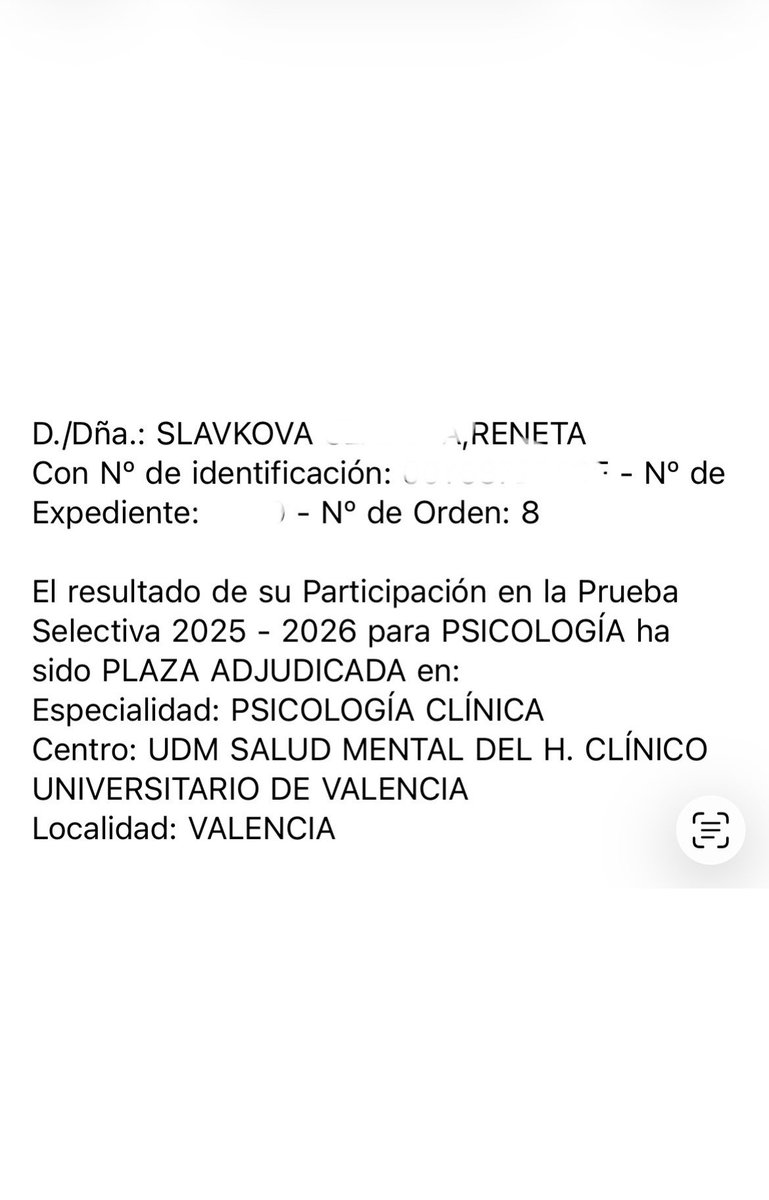 vishnite's tweet photo. Ahora sí que sí, soy R1 en el hospital de mis sueños, el  Hospital Universitari Clínic de València 🏥🥼 Probablemente el día más emocionante de mi vida hasta la fecha. No lo tengo del todo procesado todavía y aún así me eché 17 buenas lloraditas. https://t.co/nAbMeRPdtc