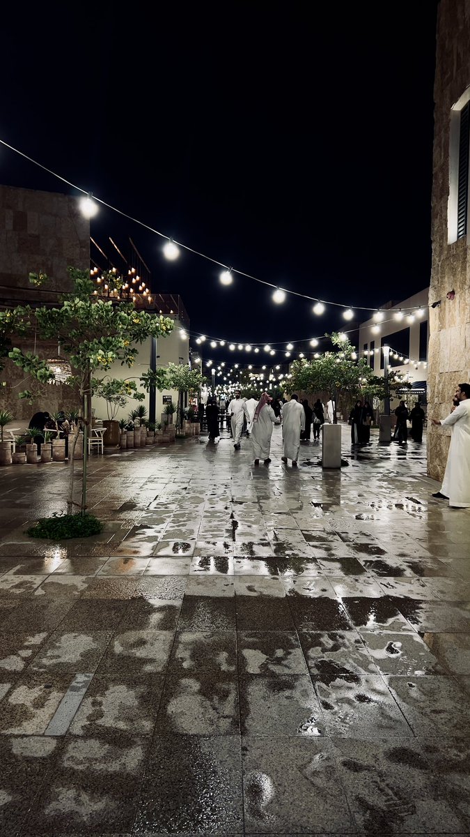 m10xt's tweet photo. عـن نـجـد مـادون الغـلا سـتـر وحـجـاب 
والله لـو إنـهـا تـنـحـضـن لأحـتـضـنـها . https://t.co/yN0rOZWQHD
