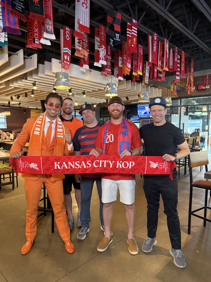 OLSCKansasCity's tweet photo. Thanks for joining us today @oranjesuitman 🧡

Boss time talking about Liverpool’s Dutch contingent representing The Netherlands at the World Cup. We’ll have players from around the world playing for their nations this summer 🙌

#soccer #football #worldcup #kansascity #liverpool https://t.co/AlrcMMuVyA
