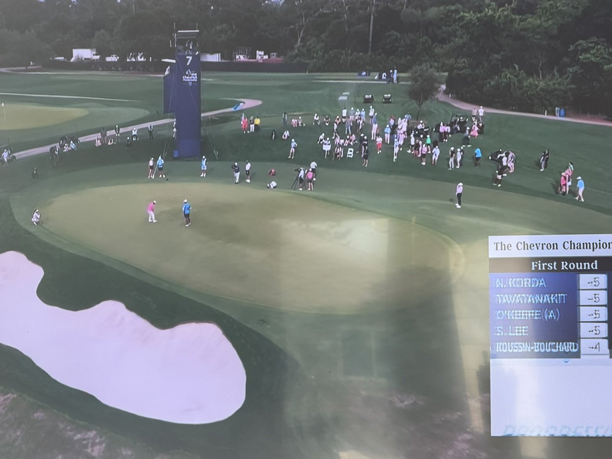 Monday Q Info tweet media