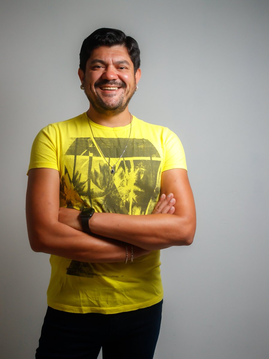 LeonardoC64697's tweet photo. Adoramos a perfeição, porque não a podemos ter; repugna-la-íamos se a tivéssemos. O perfeito é o desumano porque o humano é imperfeito. 💛🖤
Karlos Luiz Fotografia 📸 
#karlosluizfotografia #fernandopessoa https://t.co/H7Cq1WShhS