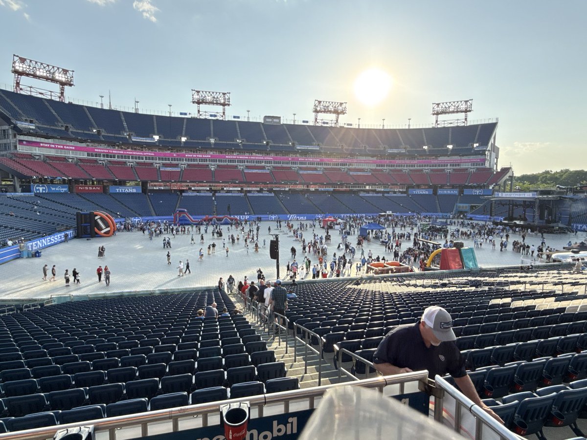 In the building! #TitanUp
#NFLDraft