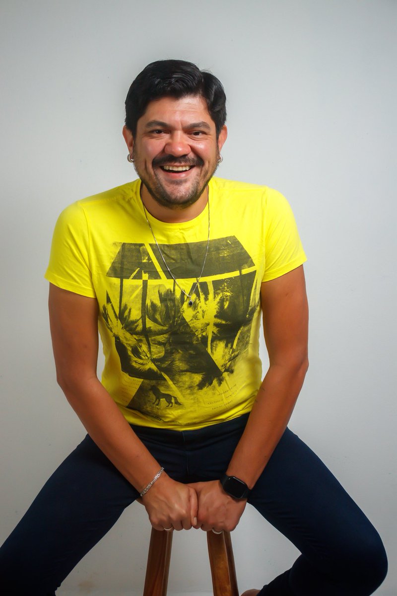 LeonardoC64697's tweet photo. Adoramos a perfeição, porque não a podemos ter; repugna-la-íamos se a tivéssemos. O perfeito é o desumano porque o humano é imperfeito. 💛🖤
Karlos Luiz Fotografia 📸 
#karlosluizfotografia #fernandopessoa https://t.co/W9CGwMZqng