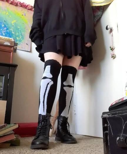 OrangeApples24's tweet photo. Don't mind the mess
#nsfwtwtًً  #nsfwtwt #nsfw https://t.co/9qzlGF4zNO