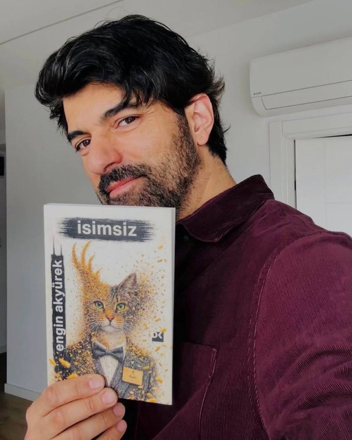 enginistmht's tweet photo. Etrafımda o kadar kötü şeyler dönerken, bir de çok zor şartlar altında nete girip bununla karşılamak gerçekten çok iyi geldi.
Tebrikler canım Akyürek 🤍
3.Kitabın hayırlı uğurlu olsun 🤞🏻 
Daha nice çokça güzel kitapların...💯
@Artistanbul1

https://t.co/TA6cehpy0Y https://t.co/HWPoVBw3B4