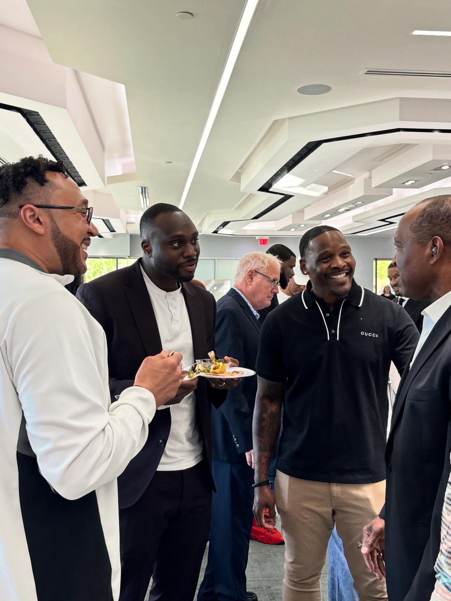 NFLAlumniPittsburgh tweet media