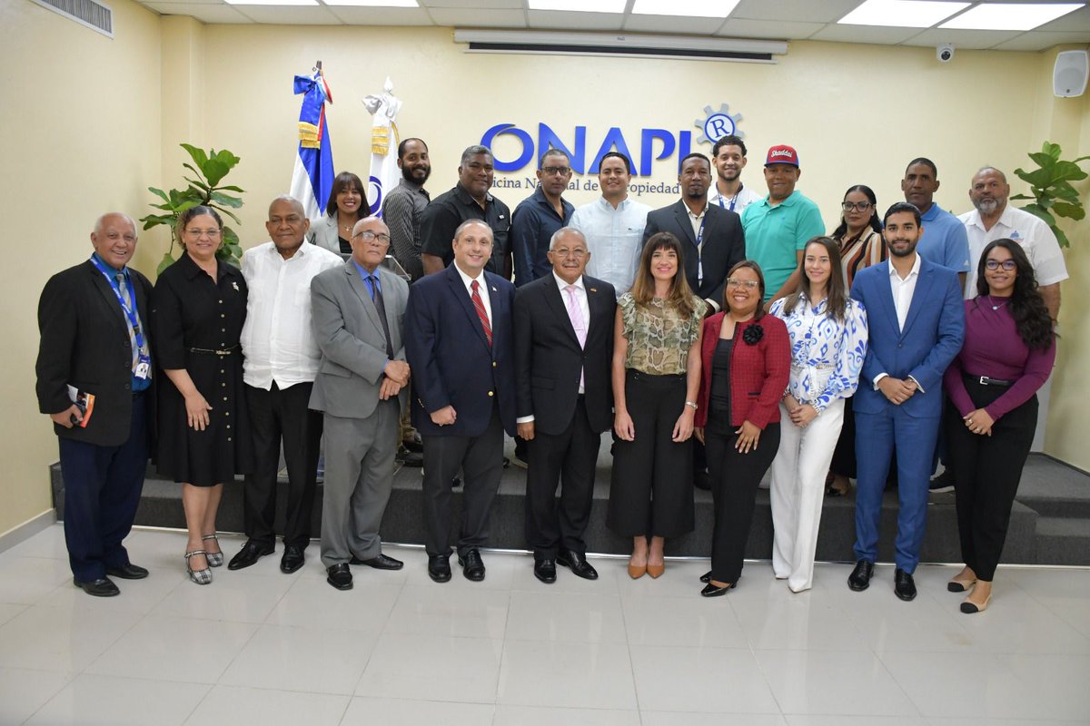 Comisionado Béisbol RD tweet media